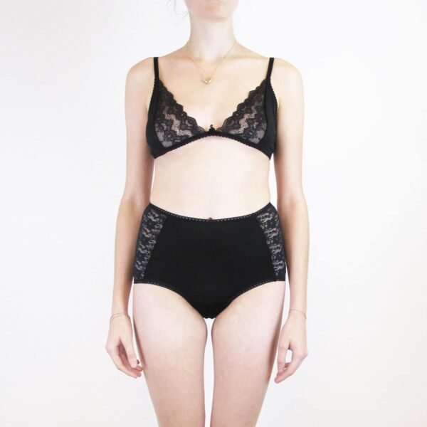 Black jersey lingerie set made of a bralette and high waist retro panties