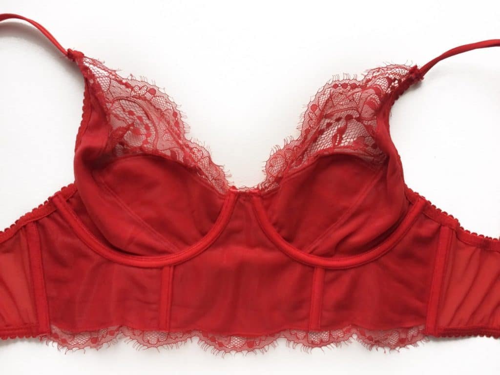 Red Lace lingerie set - Handmade lingerie from France