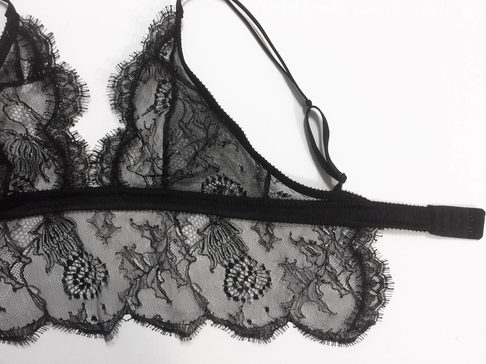 Various Tips to Remember When Buying Luxury Lingerie
