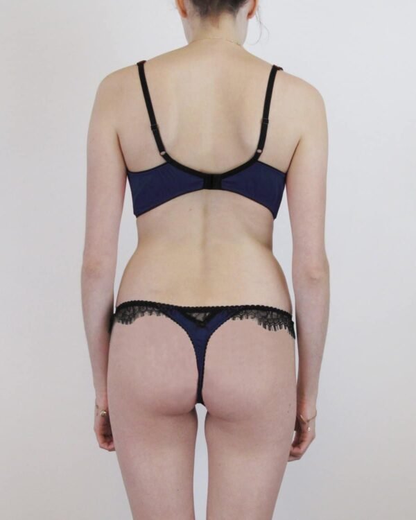 Lingerie set plus size bra and tong in navy silk and lace