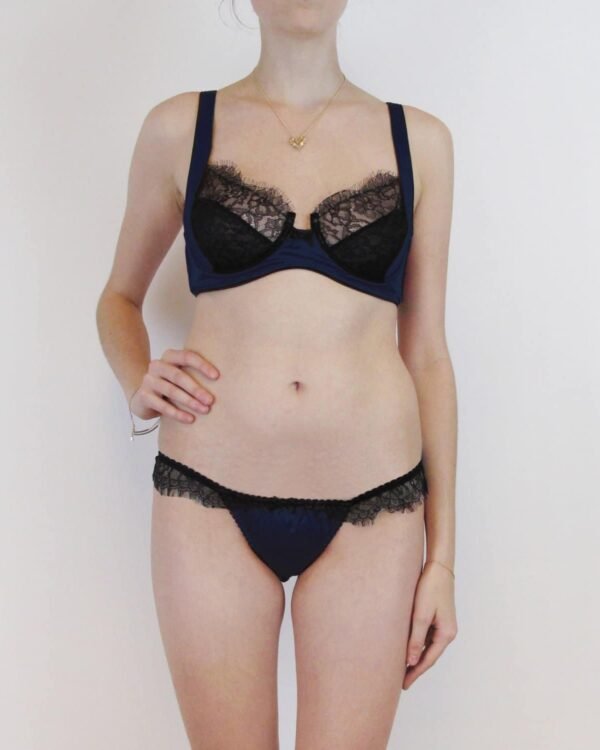 Lingerie set plus size bra and tong in navy silk and lace front