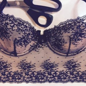 Plunge lace bra making of in Paris