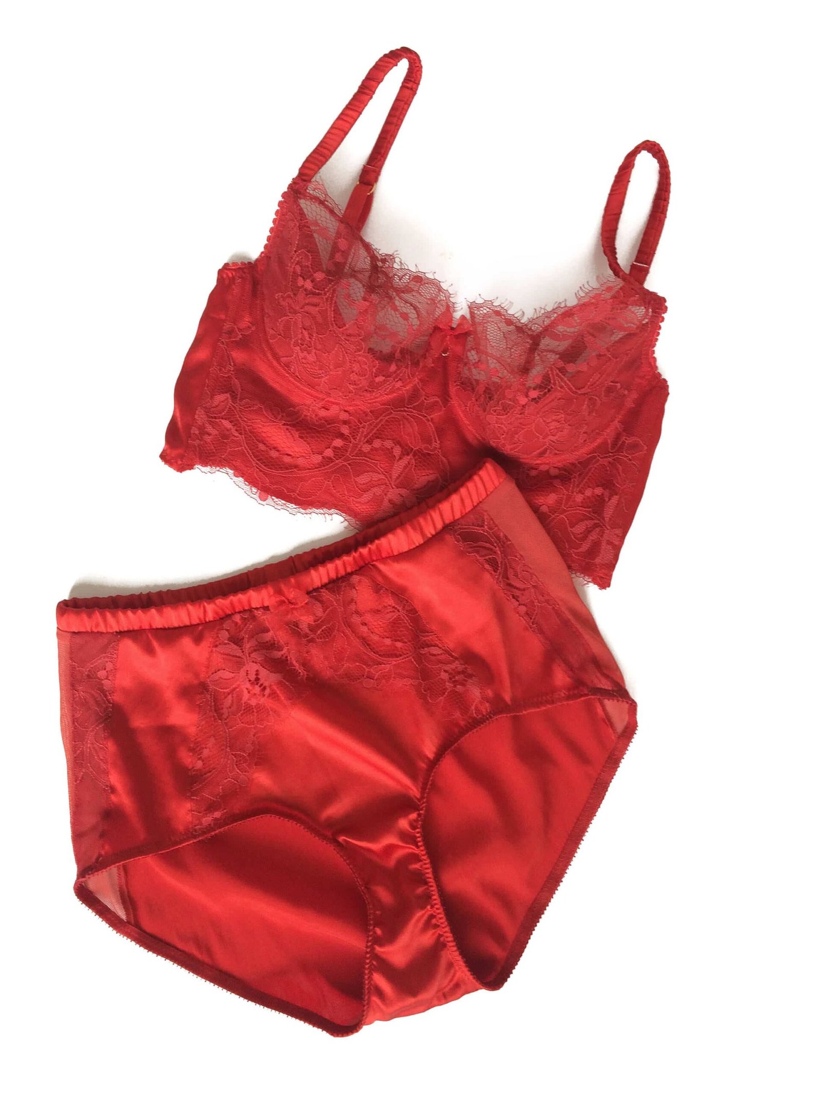 Silk longline bra - lace balconnet bra - Lace and silk bra, red silk and  Chantilly Lace - Marianna Giordana Paris