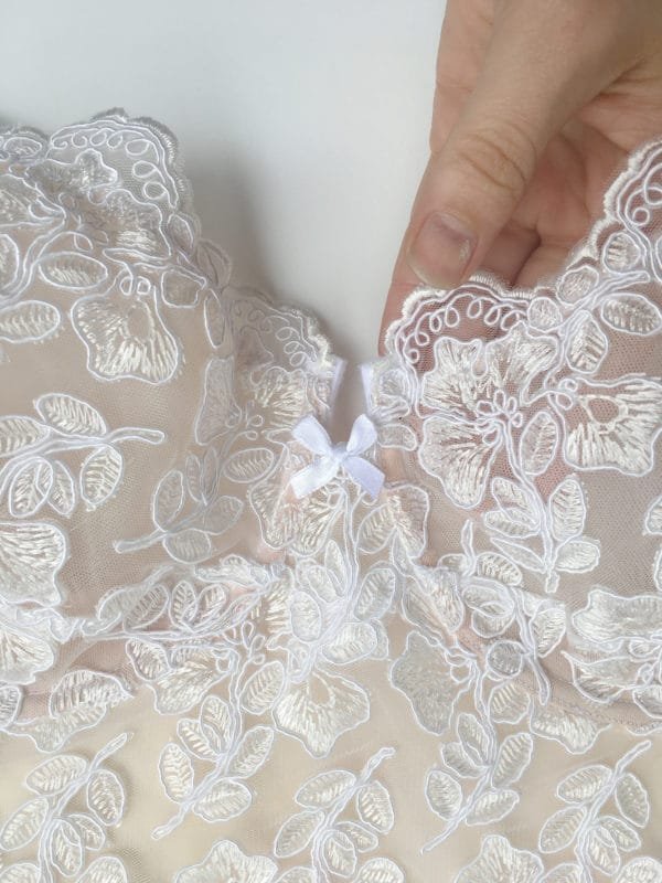 White luxury handmade bra in calais lace front details