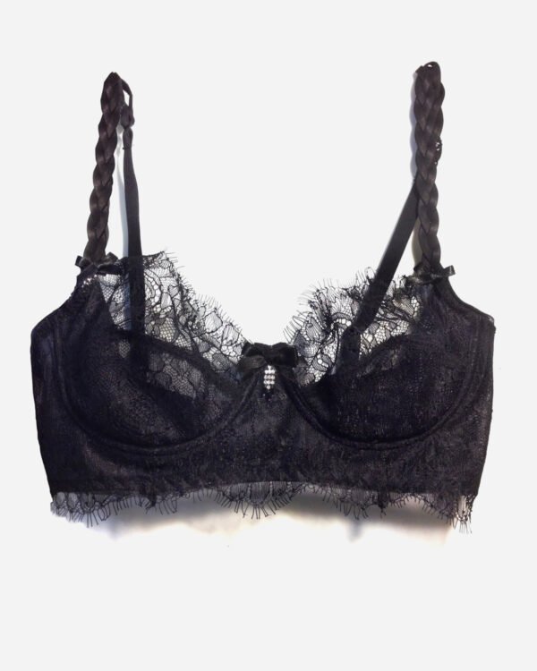 Plus size Lace bra in black chantilly lace