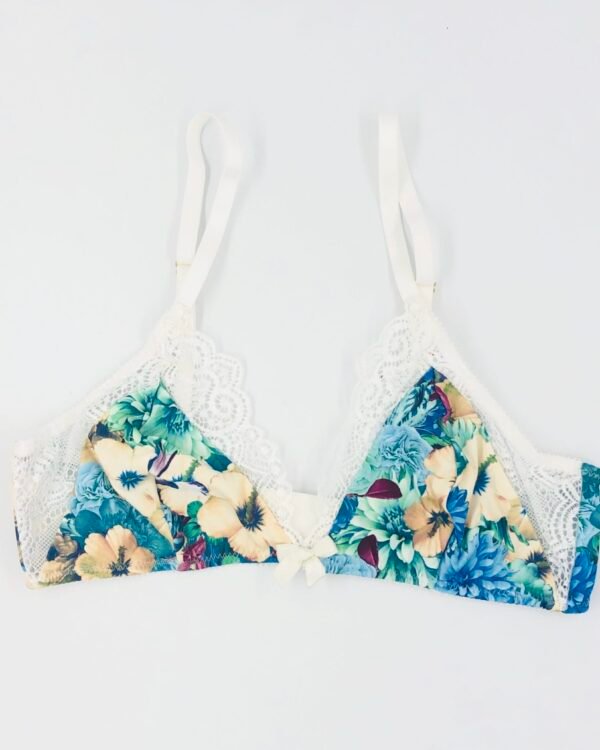 Floral bralette in comfortable jersey and lace