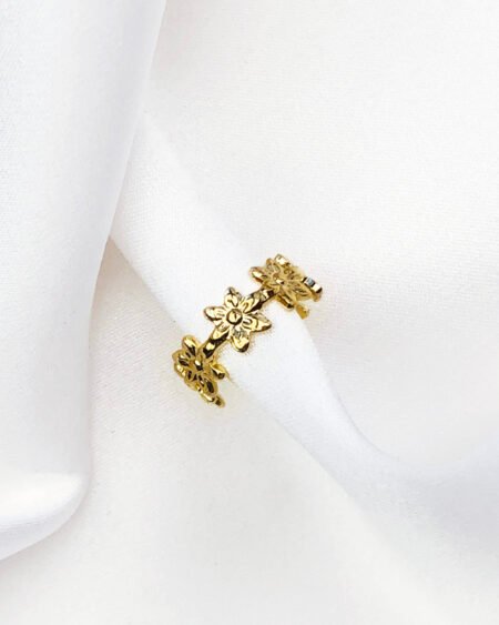 Gold ear cuff - daisy gold ear cuff - new trend