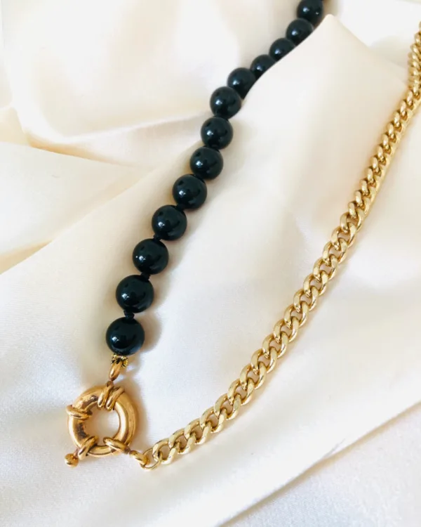 Onyx and gold necklace